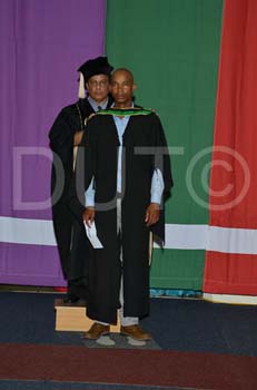 _DUT8729