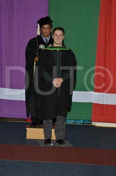 _DUT8747