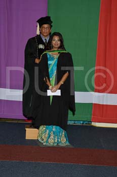 _DUT8792