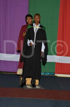_DUT8869