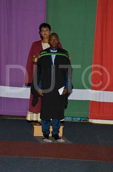 _DUT8878
