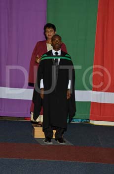 _DUT8882