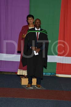 _DUT8932