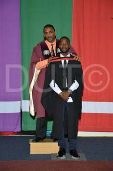 _DUT9453