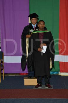 _DUT8978