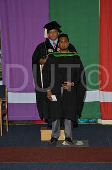 _DUT8983
