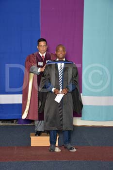 _DUT4382