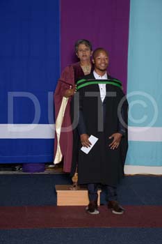 _DUT1676